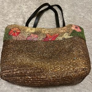 Flora Bella straw beaded flora tote